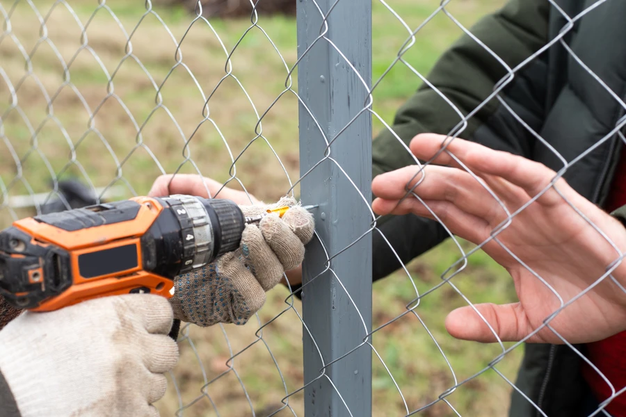 Affordable Fence Repair Santa Ana, CA Affordable Fence Repair Santa Ana, CA