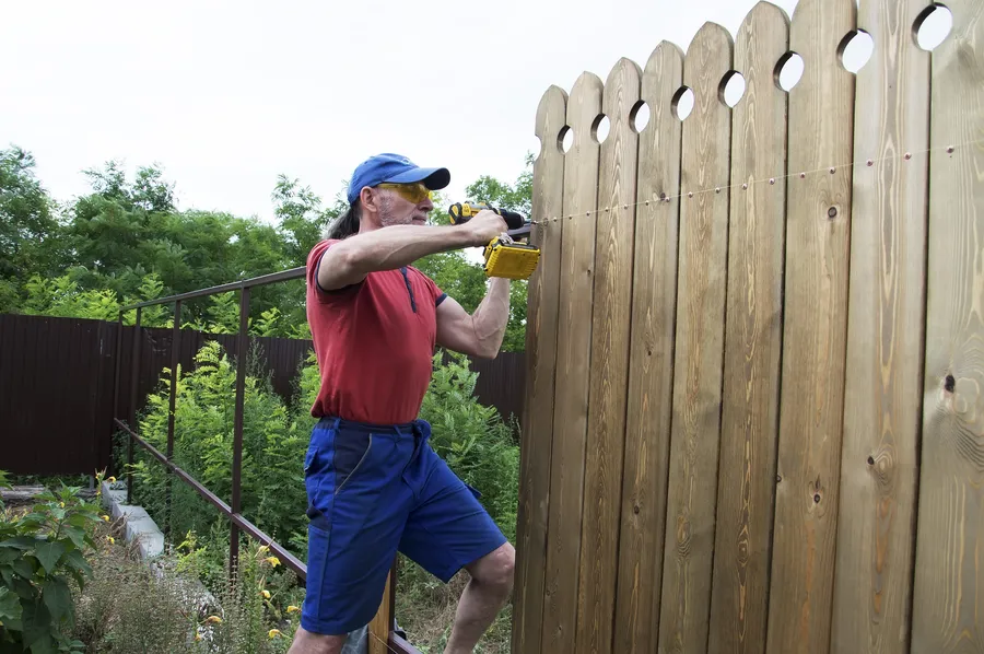 Common Signs Your Fence Needs Professional Repair Santa Ana, CA Common Signs Your Fence Needs Professional Repair Santa Ana, CA